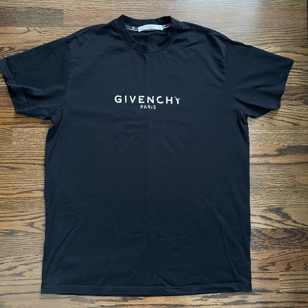 Givenchy T-Shirt